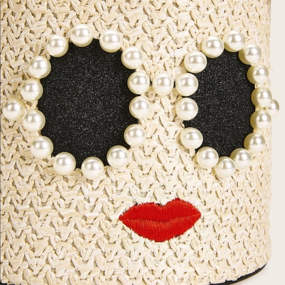 Small Faux Pearl Decor Woven Bucket Bag - Picture 7 of 8